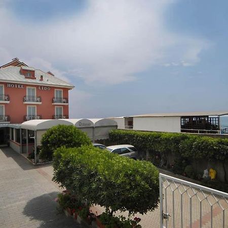Hotel Lido Deiva Marina Exteriér fotografie