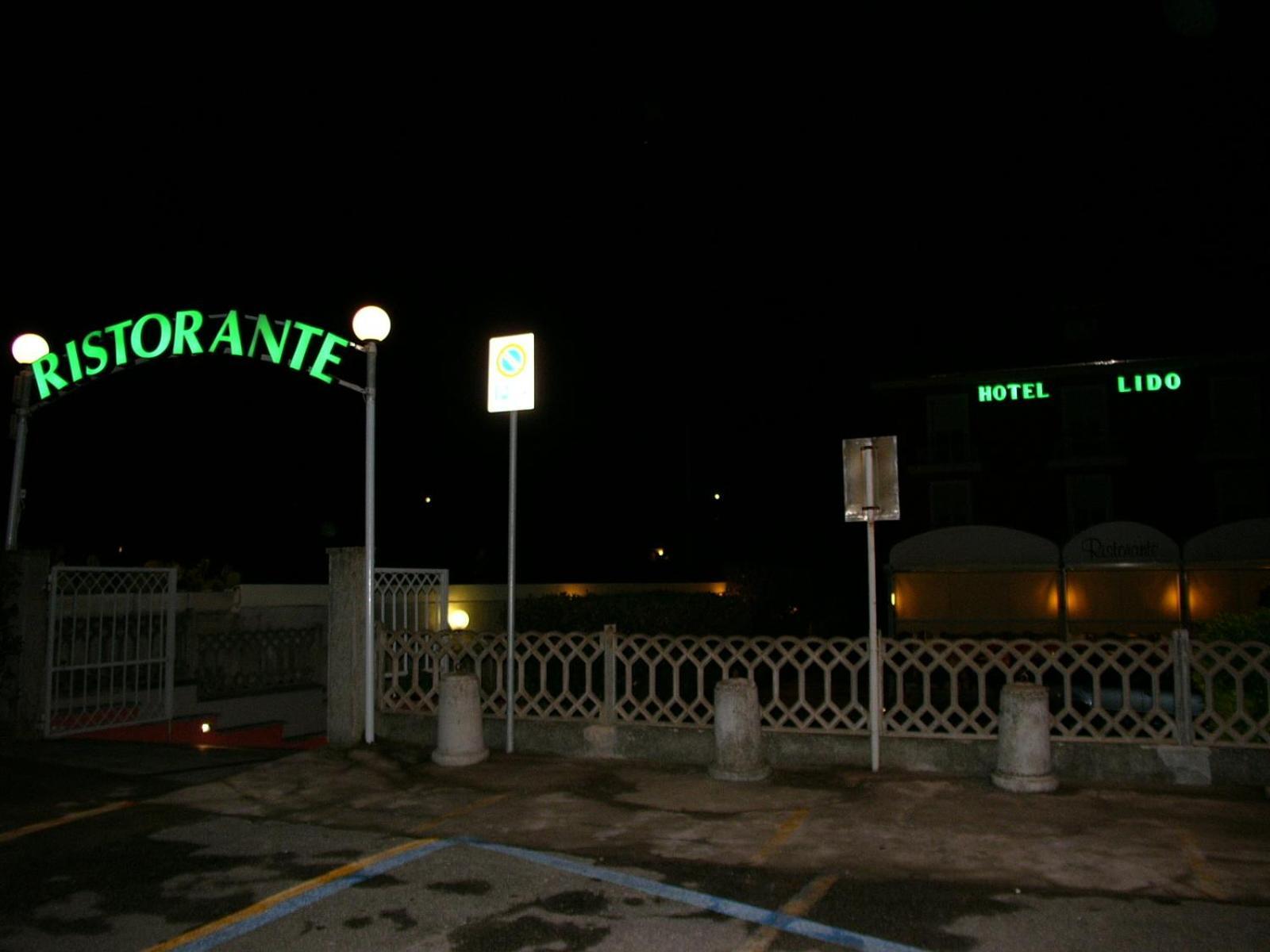 Hotel Lido Deiva Marina Exteriér fotografie